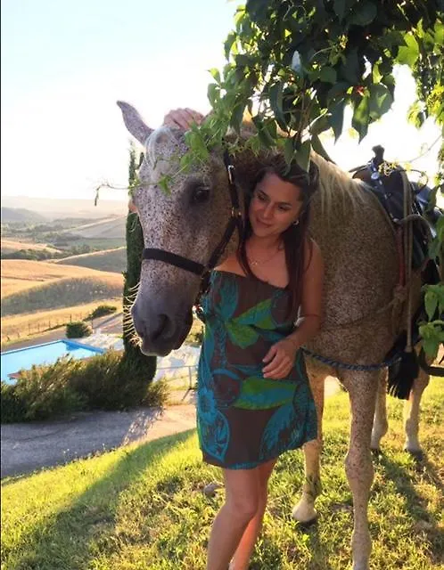 Agrihotel Il Palagetto Volterra 3*,