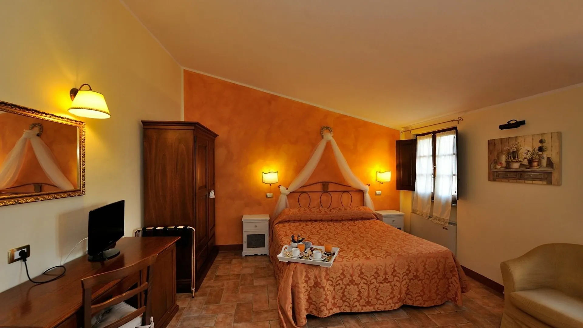 Agrihotel Il Palagetto Volterra 3*,