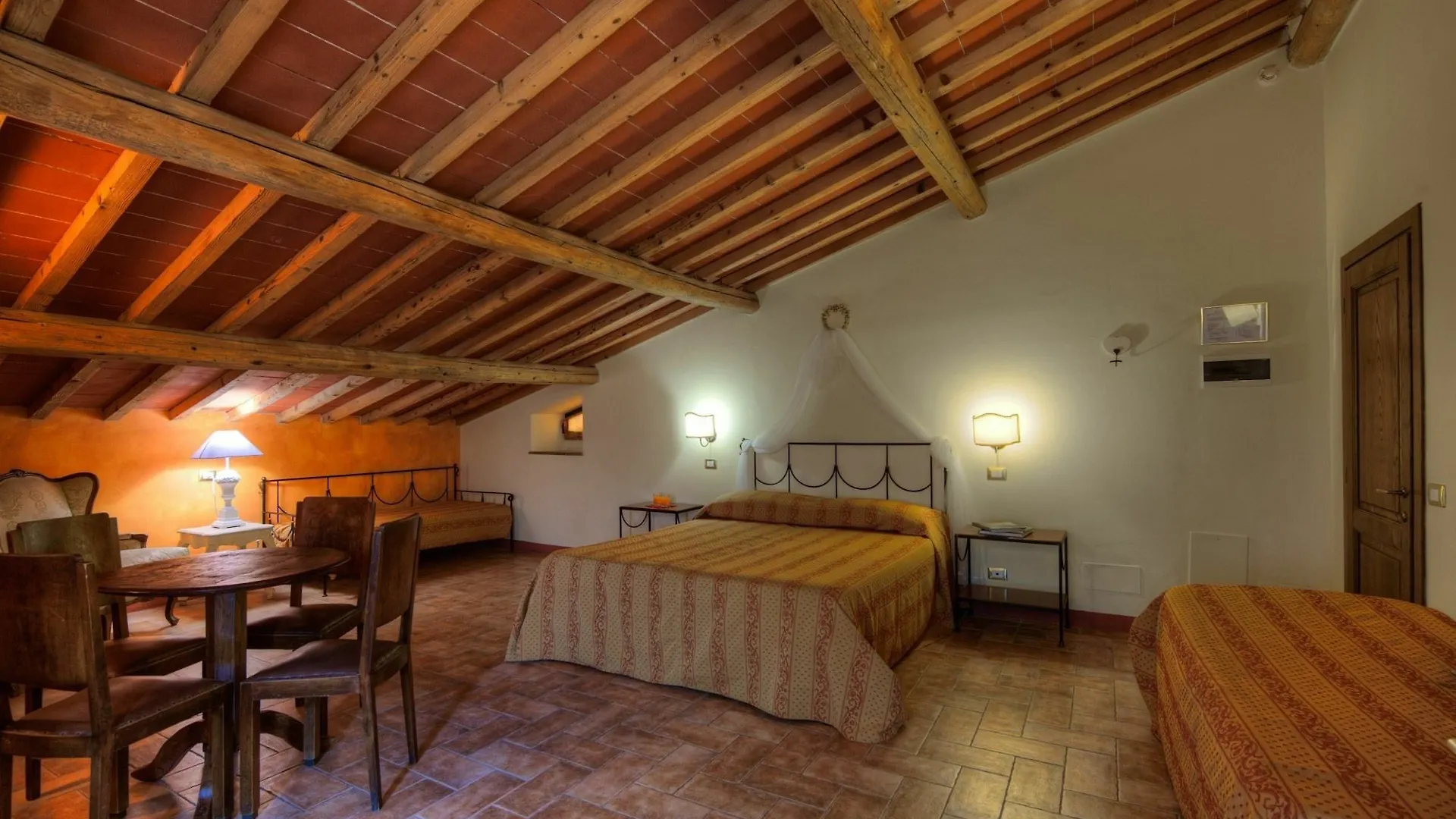 Agrihotel Il Palagetto Volterra 3*,